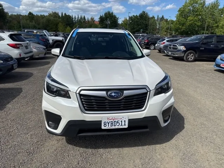 2021 Subaru Forester Premium photo 1