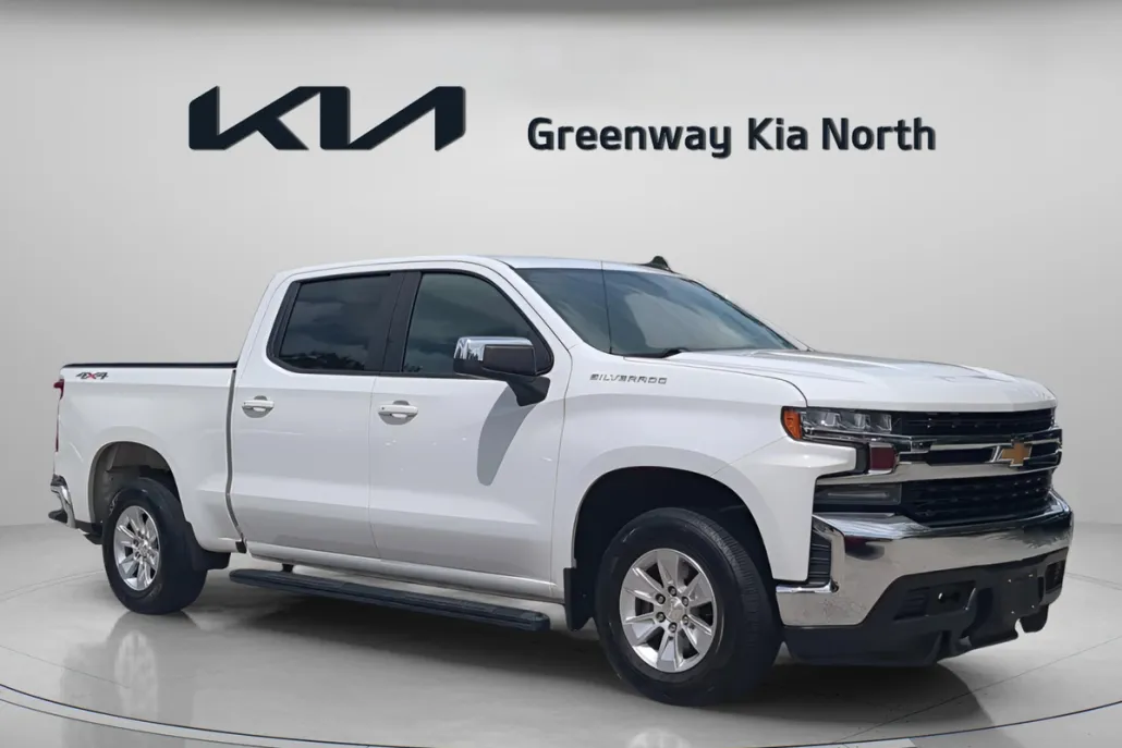 2019 Chevrolet Silverado 1500 LT photo 1