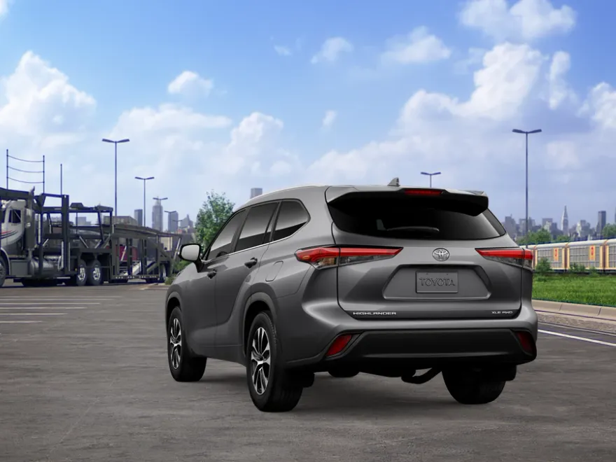 2026 Toyota Highlander XLE photo 1