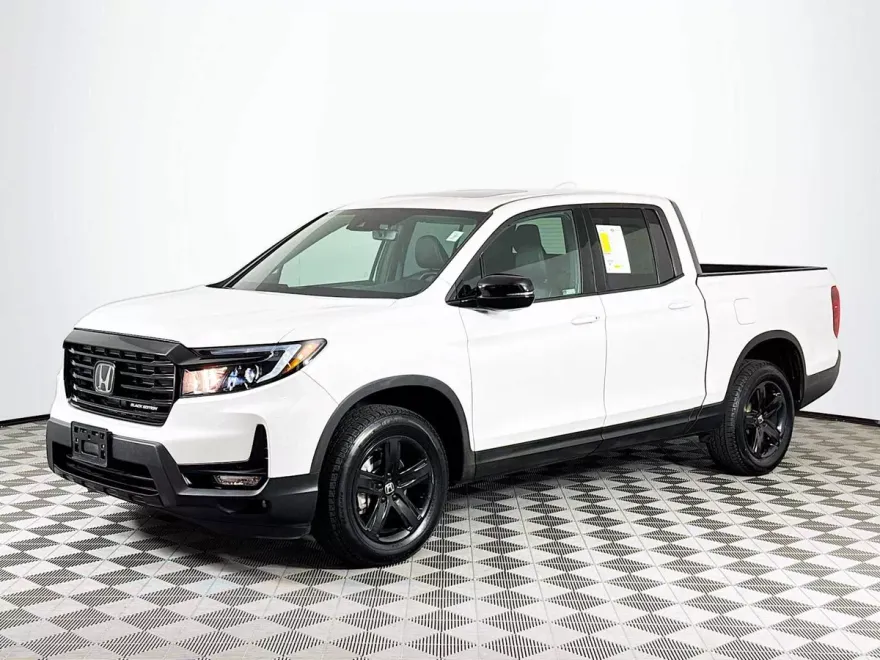 2022 Honda Ridgeline Black Edition photo 1