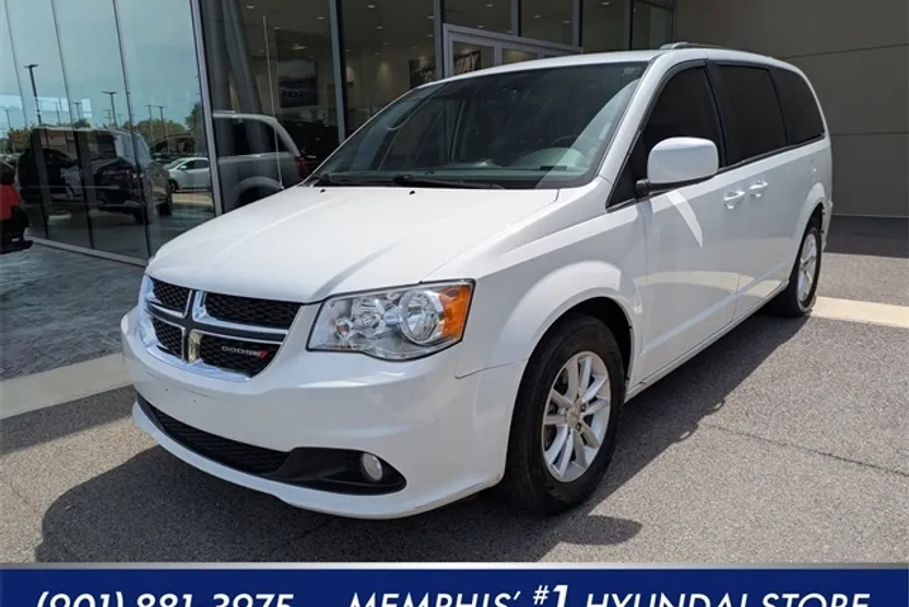 2019 Dodge Grand Caravan SXT photo 1