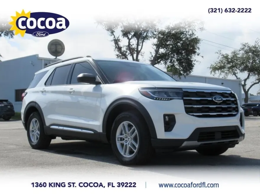 2025 Ford Explorer photo 1