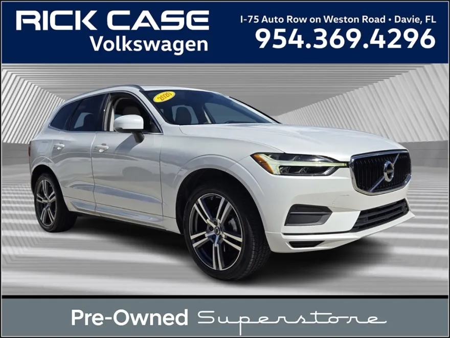 2020 Volvo XC60 T5 Momentum photo 1