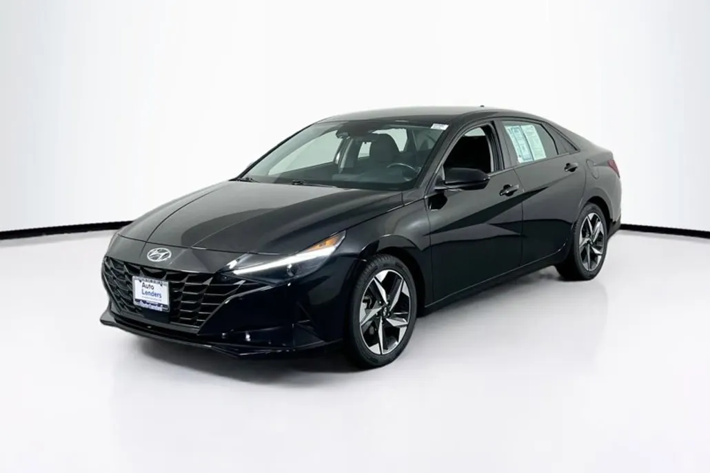 2023 Hyundai Elantra SEL Convenience photo 1