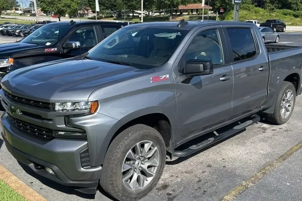 2022 Chevrolet Silverado 1500 RST photo 1