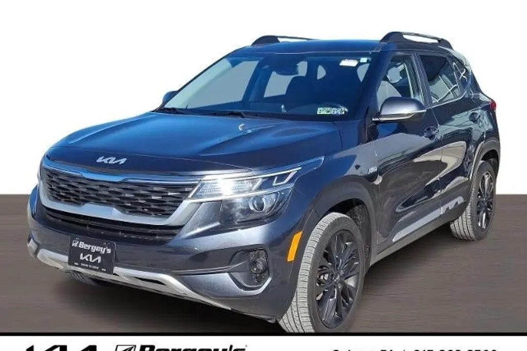 2022 Kia Seltos Nightfall Edition photo 1