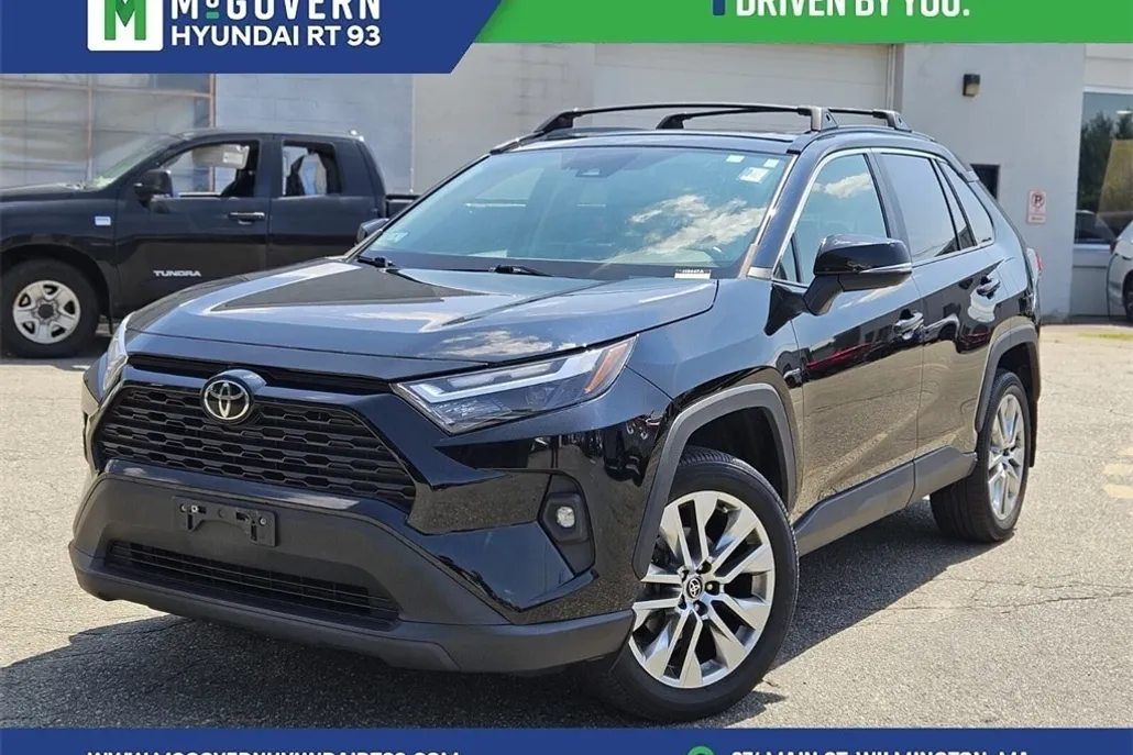 2022 Toyota RAV4 XLE Premium photo 1