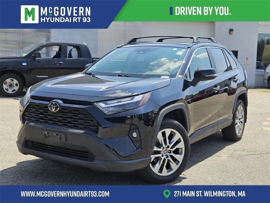 2022 Toyota RAV4 XLE Premium photo 1