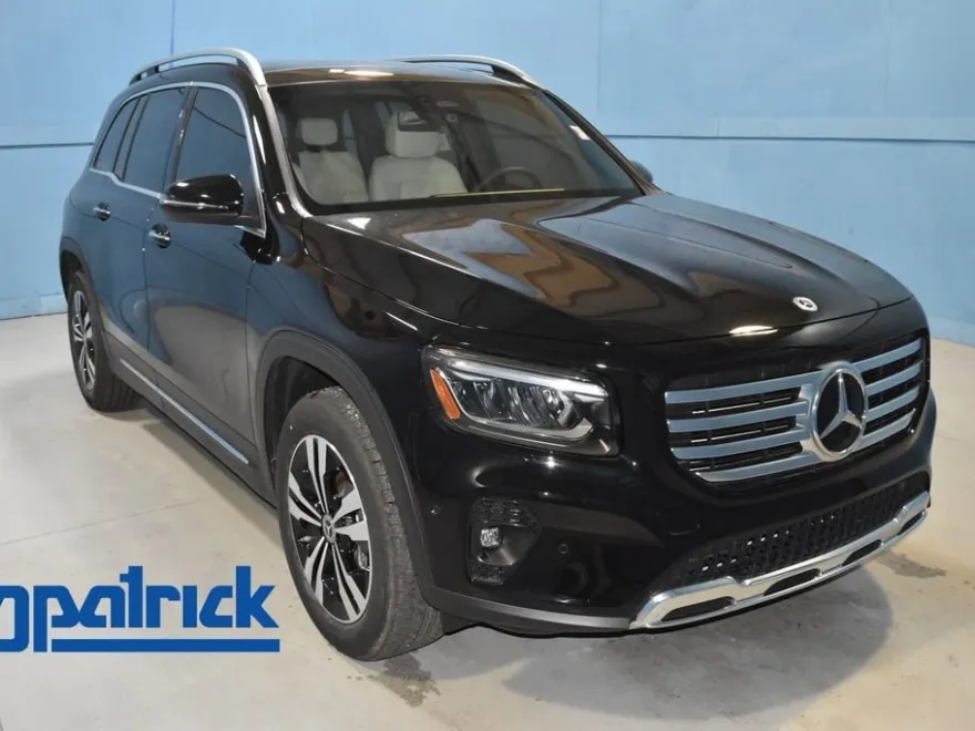 2025 Mercedes Benz GLB 250 4MATIC photo 1