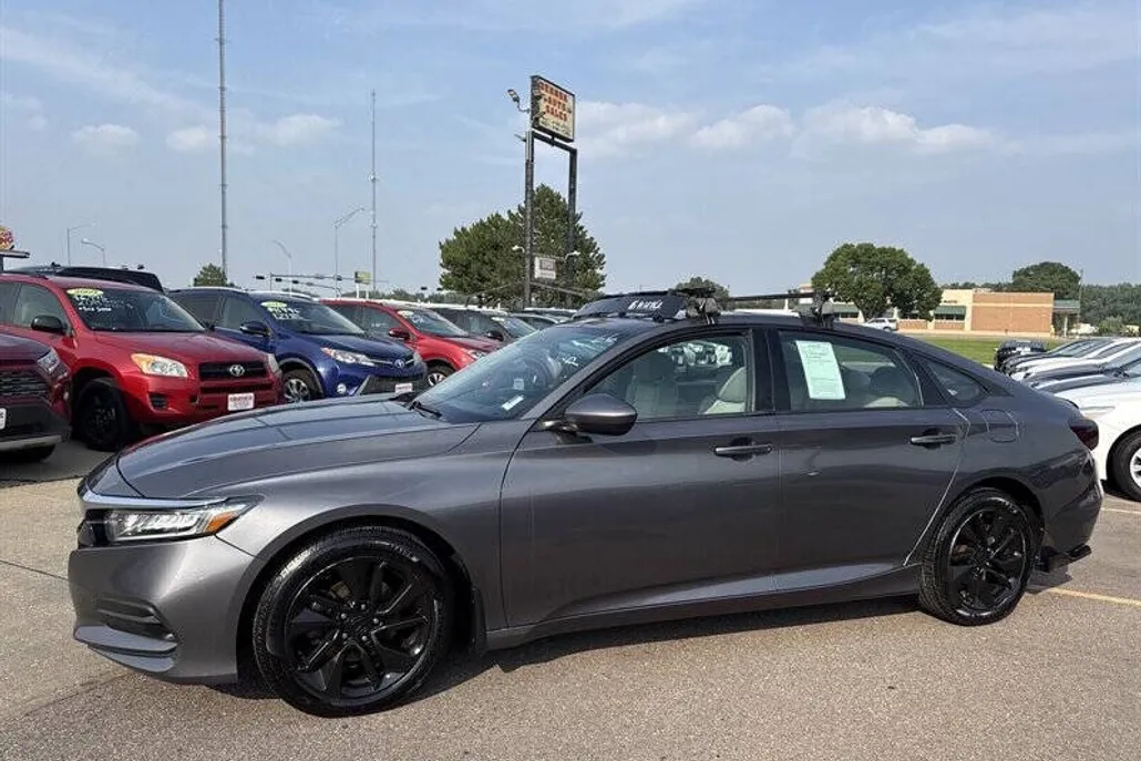 2018 Honda Accord LX photo 1