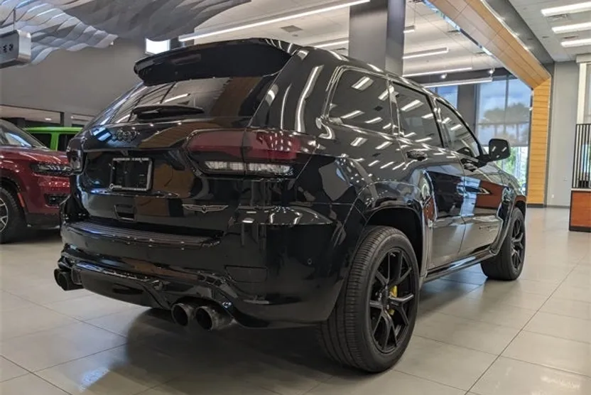 2021 Jeep Grand Cherokee Trackhawk photo 1