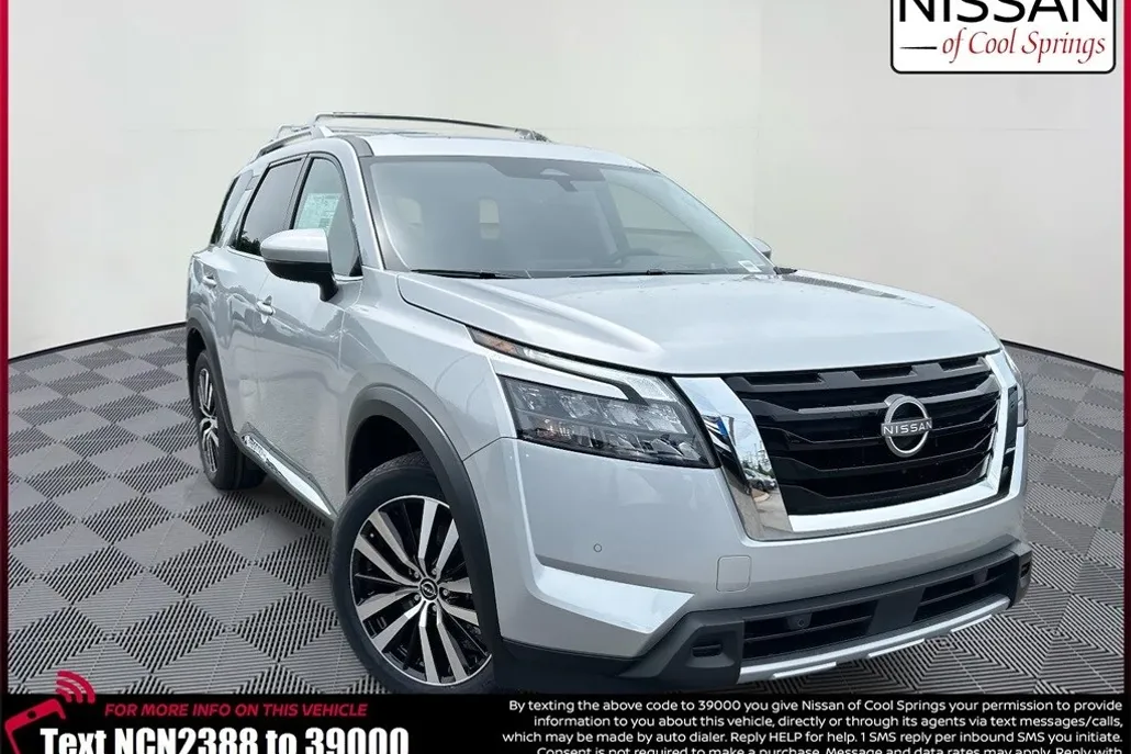 2025 Nissan Pathfinder Platinum photo 1