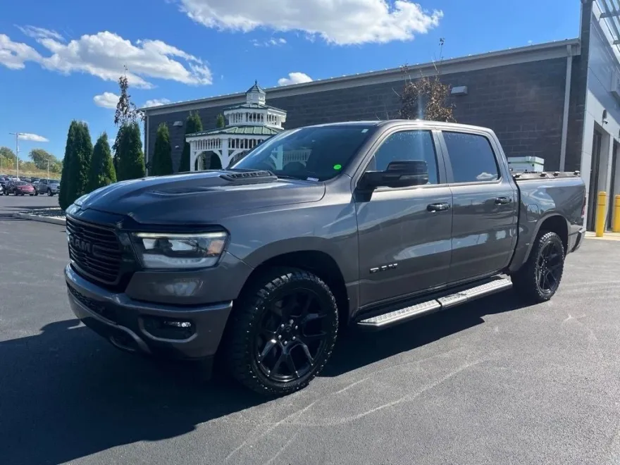 2023 Ram 1500 Laramie photo 1
