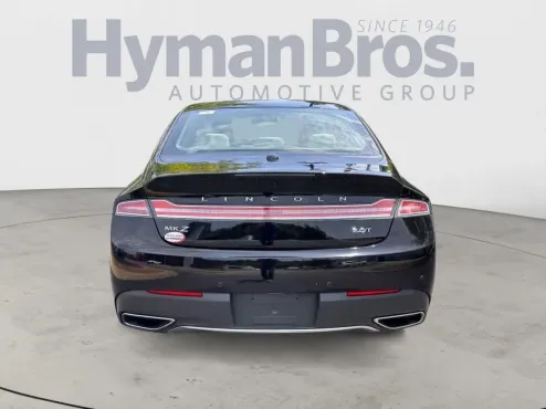 2020 Lincoln MKZ Standard photo 4