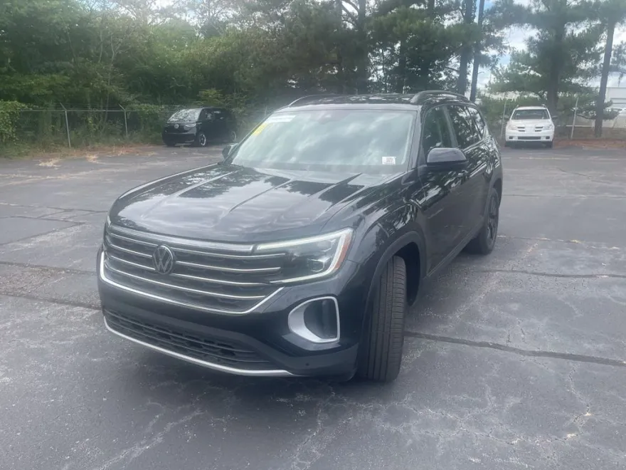 2024 Volkswagen Atlas SE Technology photo 1