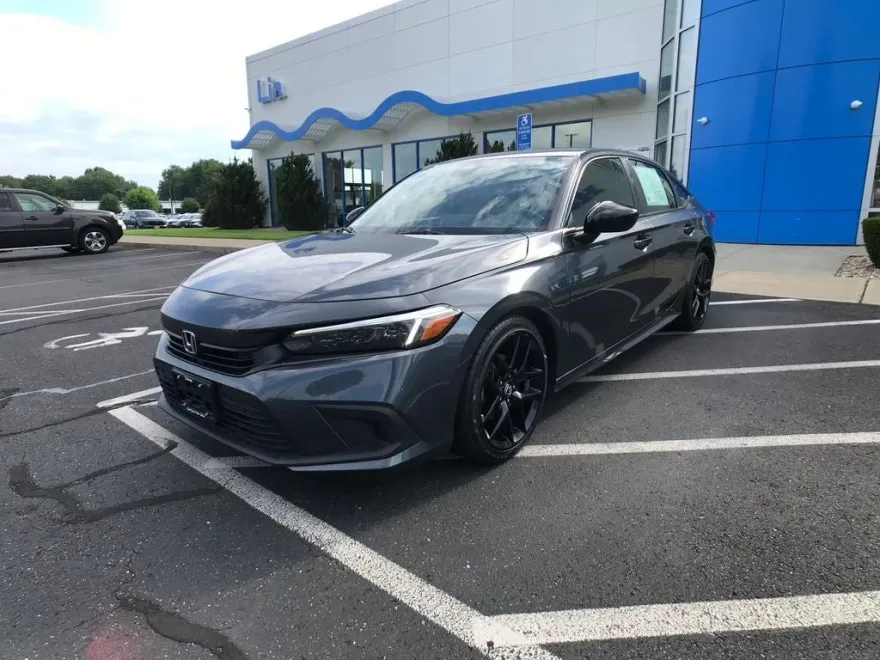 2023 Honda Civic Sport photo 1