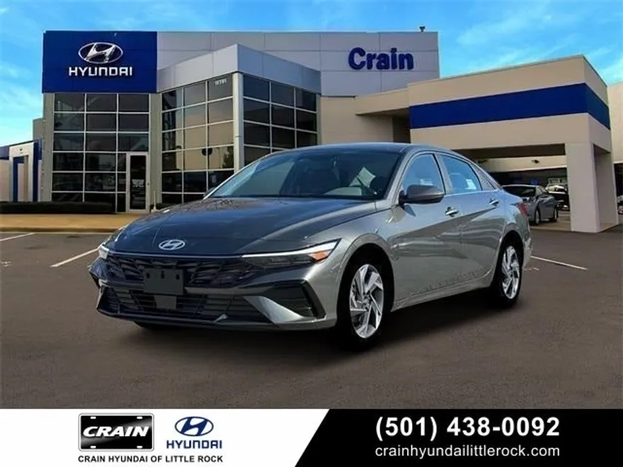 2025 Hyundai Elantra SEL Convenience photo 1