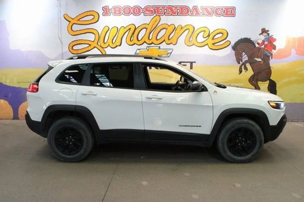 2020 Jeep Cherokee Trailhawk photo 1