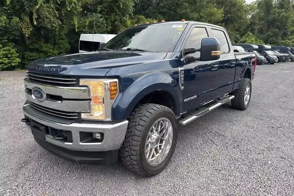2018 Ford F-250 Lariat photo 1