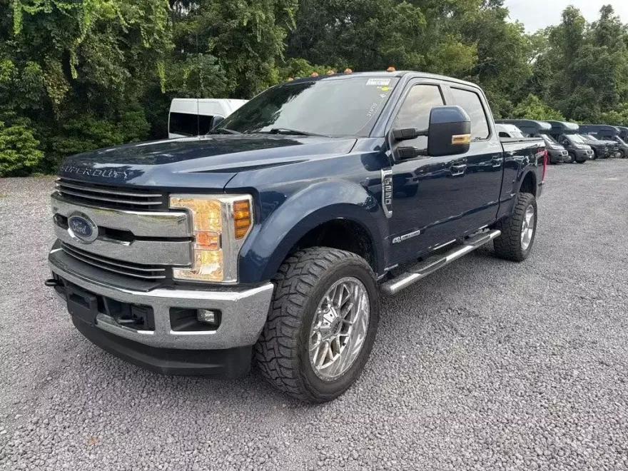 2018 Ford F-250 Lariat photo 1