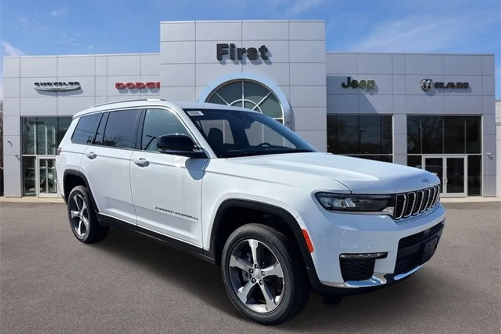 2025 Jeep Grand Cherokee Limited photo 1