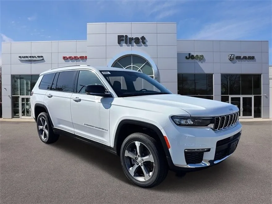 2025 Jeep Grand Cherokee Limited photo 1