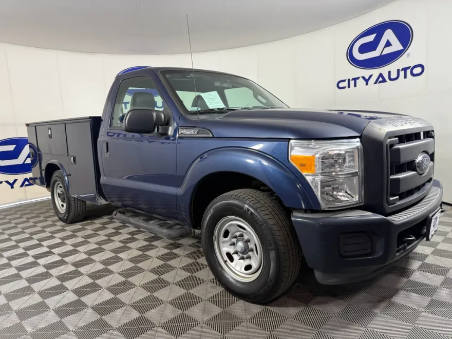 2015 Ford F-250 XL photo 1