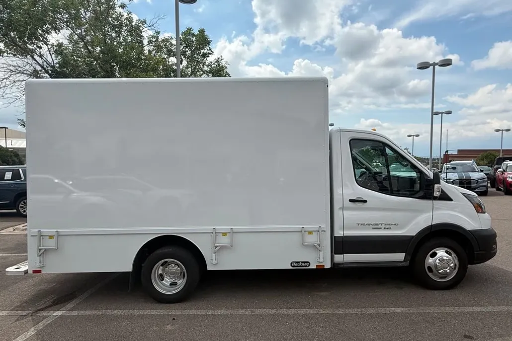 2025 Ford Transit photo 1