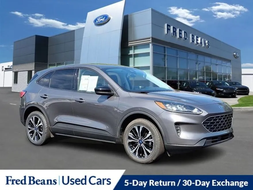2022 Ford Escape SE photo 1