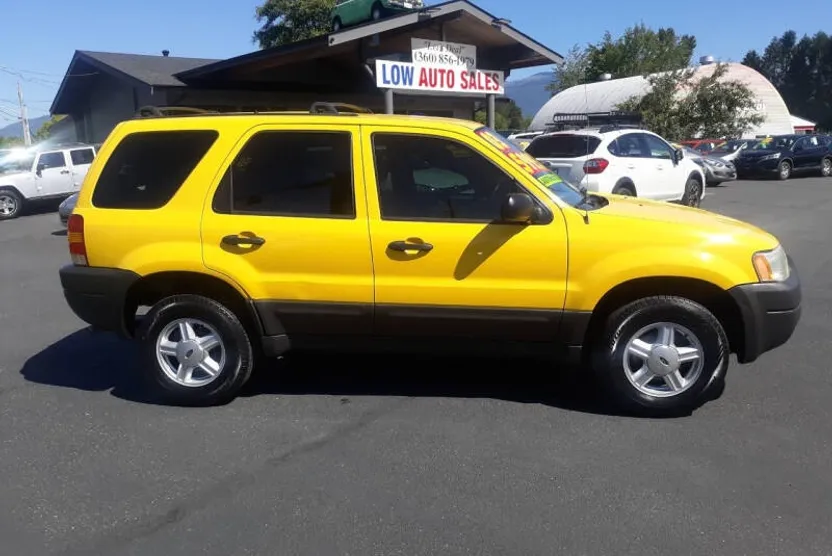 2003 Ford Escape XLS photo 1