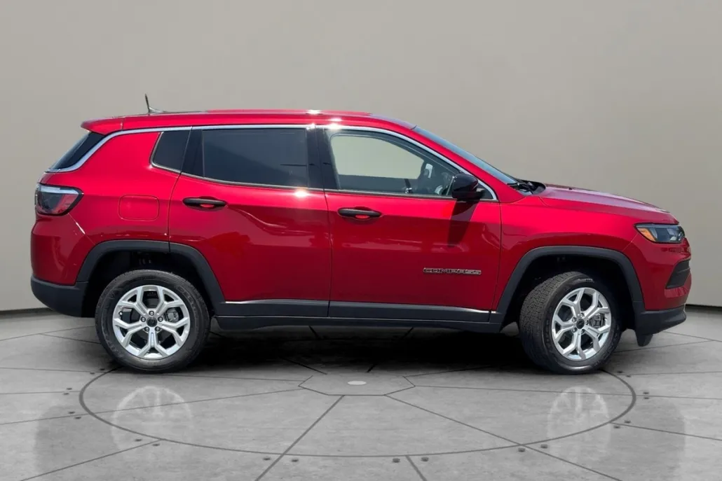 2025 Jeep Compass Sport photo 1