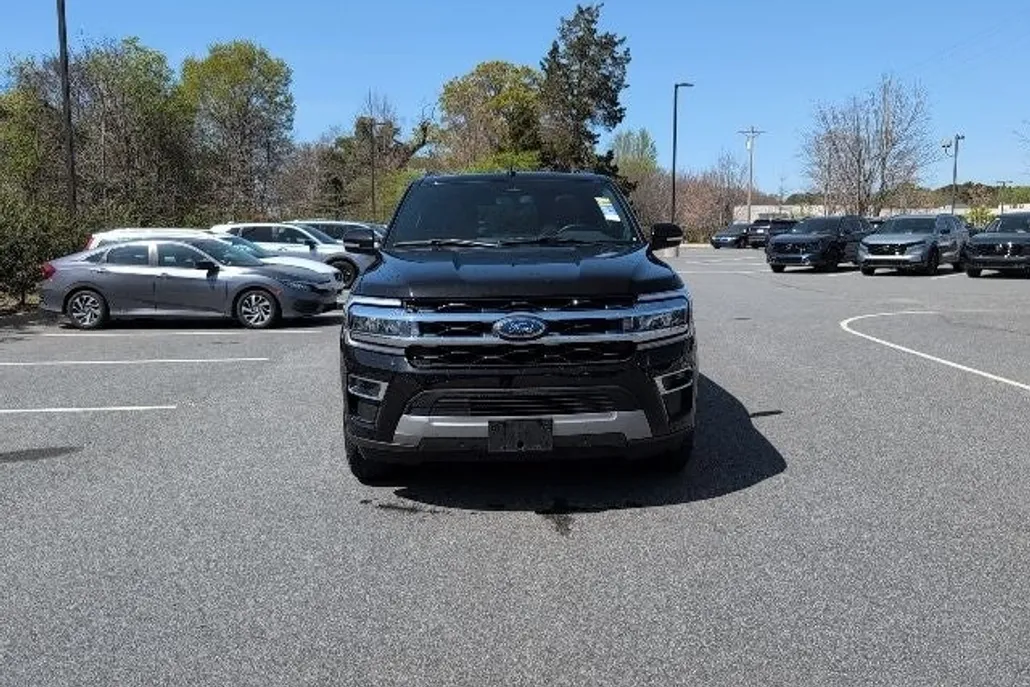 2024 Ford Expedition MAX Limited photo 1