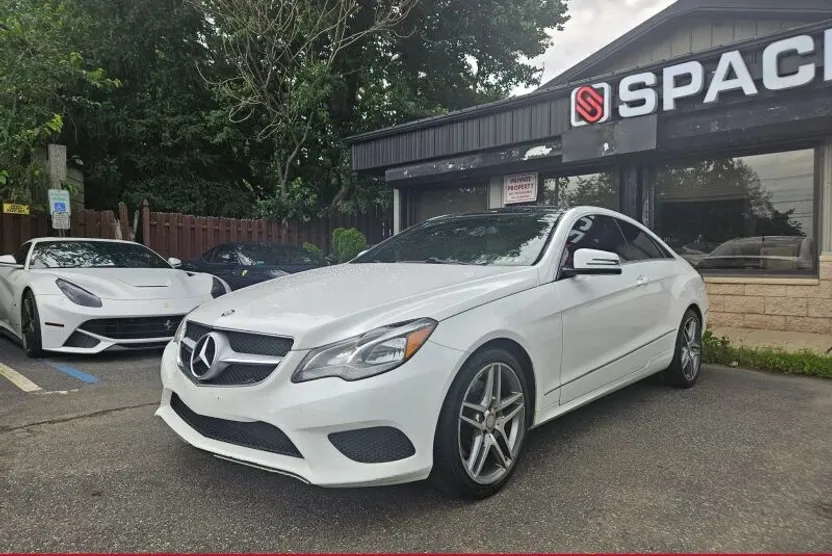 2015 Mercedes Benz E 400 Coupe photo 1