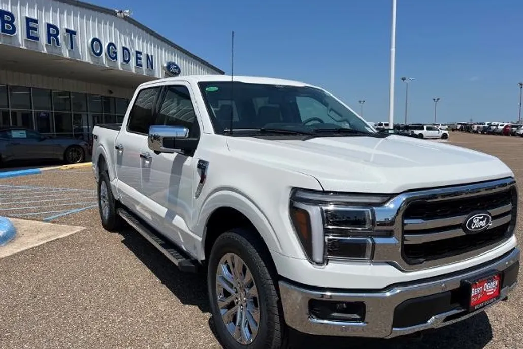 2025 Ford F-150 Lariat photo 1