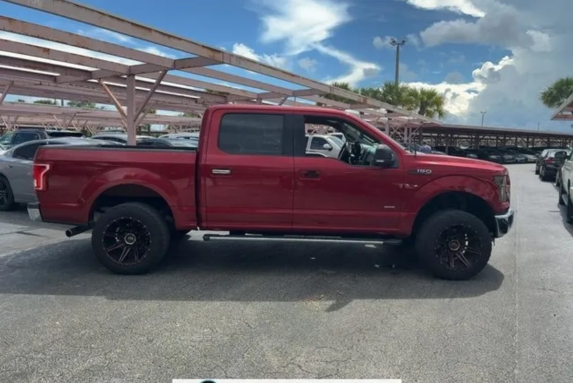 2016 Ford F-150 XLT photo 1