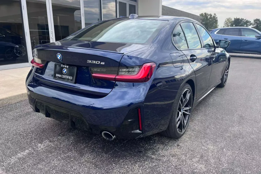 2023 Bmw 330e xDrive photo 1