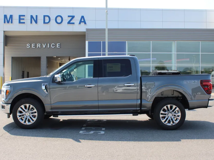 2025 Ford F-150 Lariat photo 1