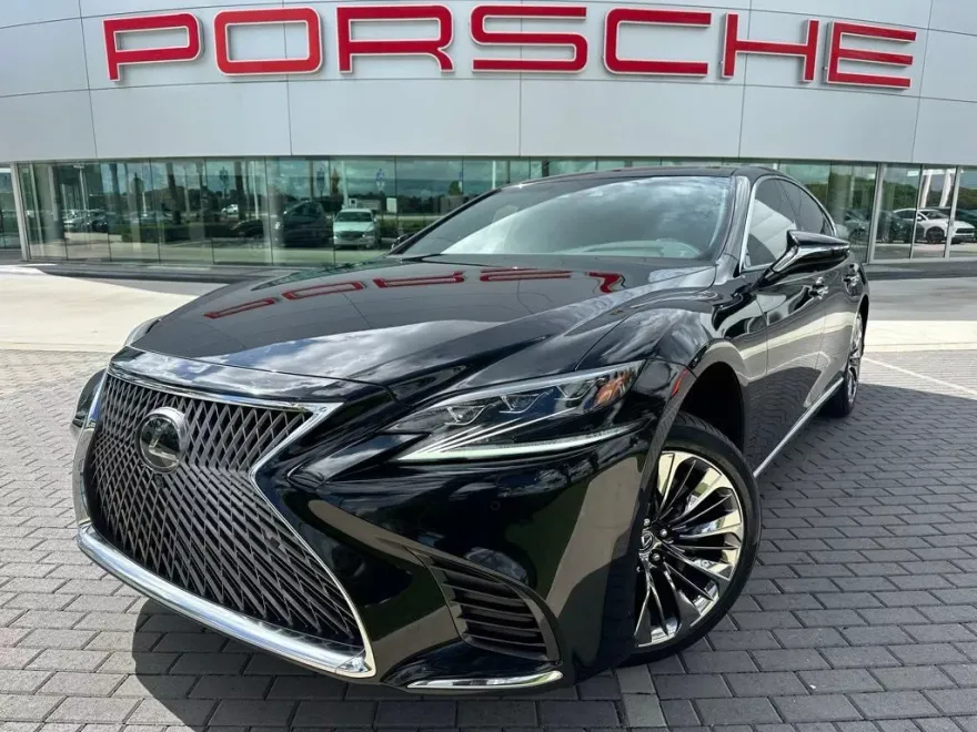 2018 Lexus LS 500 photo 1