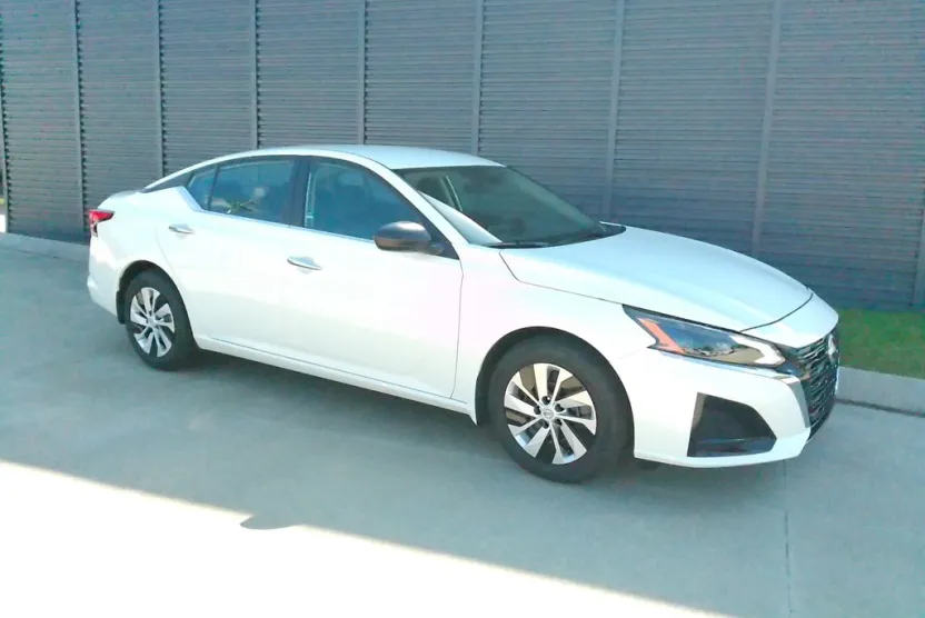 2025 Nissan Altima 2.5 S photo 1