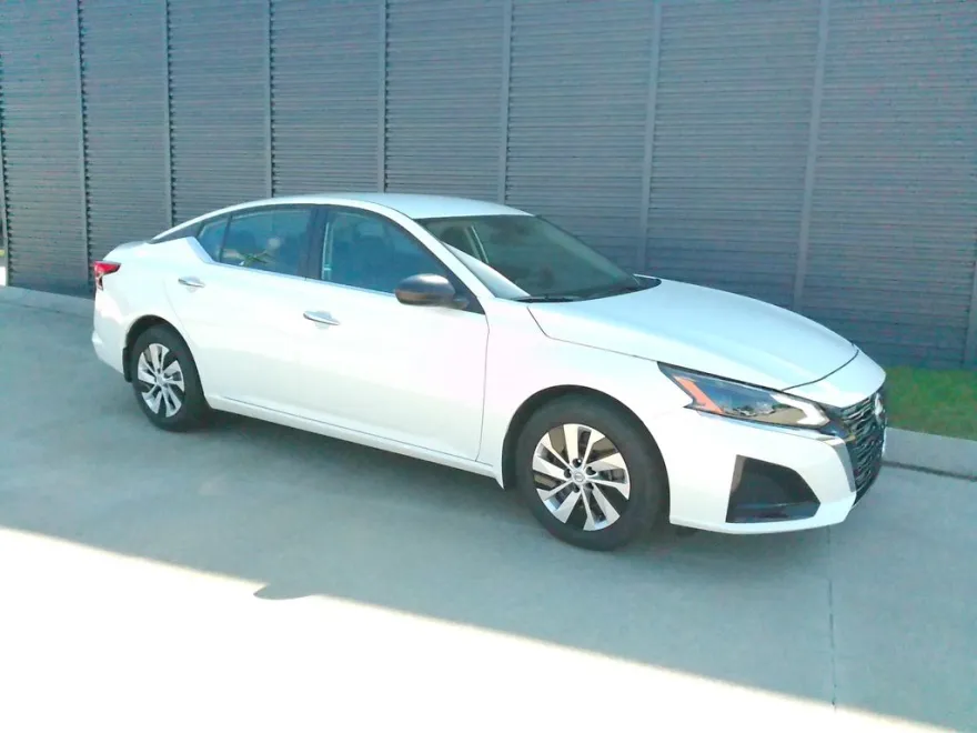 2025 Nissan Altima 2.5 S photo 1