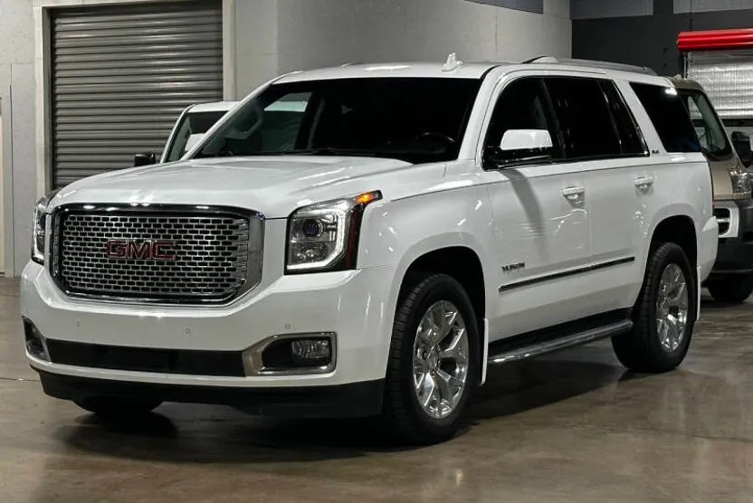 2016 Gmc Yukon SLE photo 1