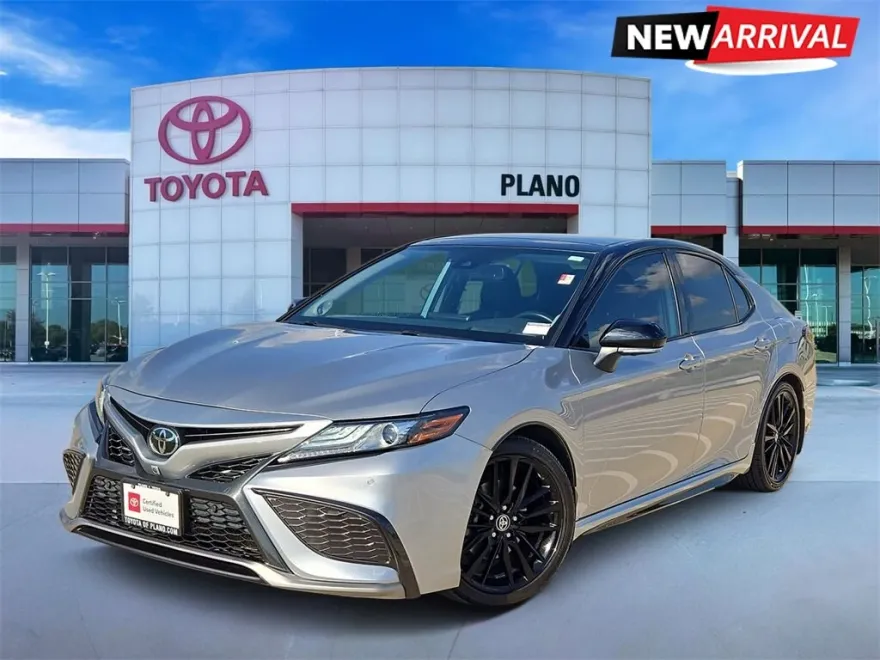2022 Toyota Camry XSE photo 1