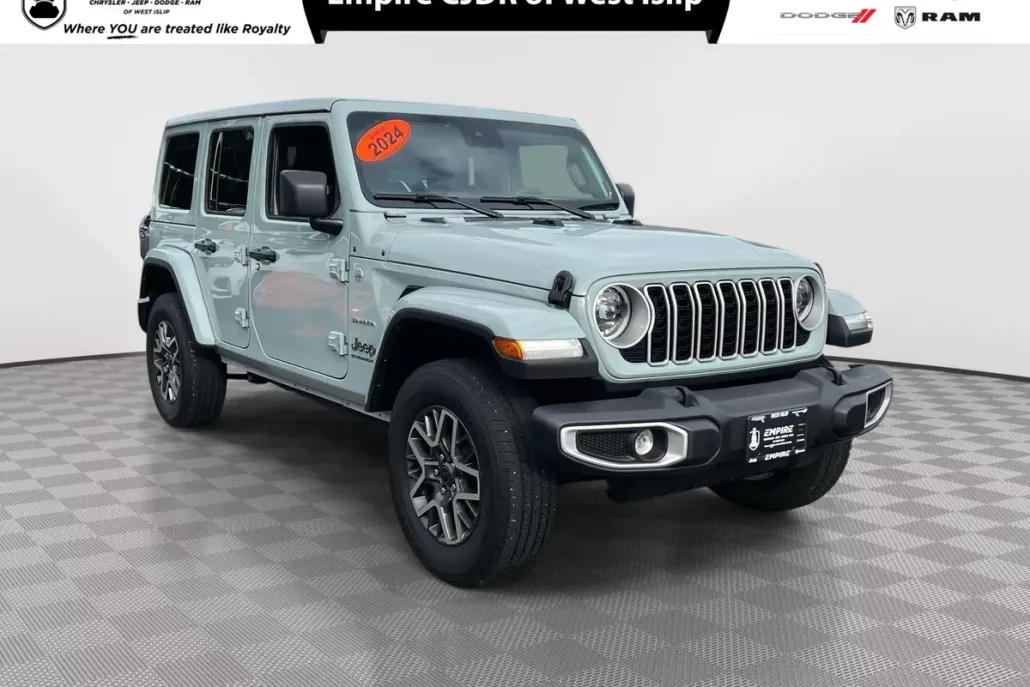 2024 Jeep Wrangler Sahara photo 1