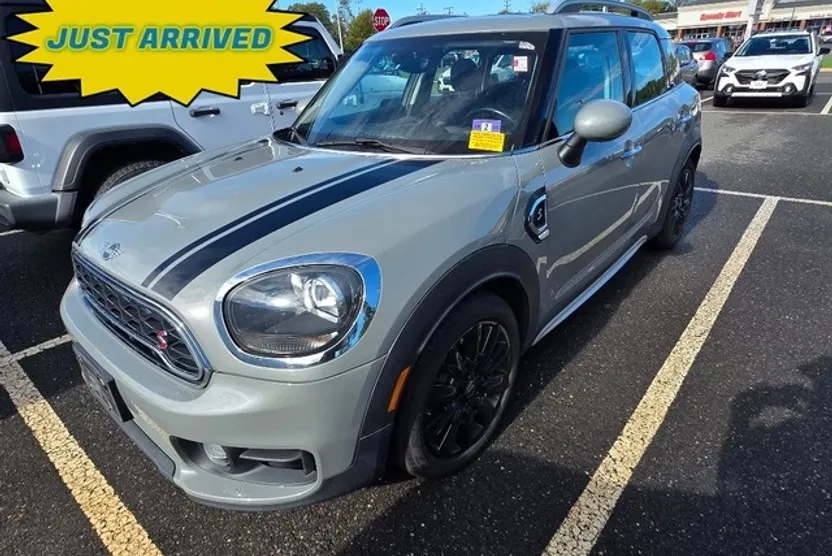2019 Mini Countryman S ALL4 photo 1