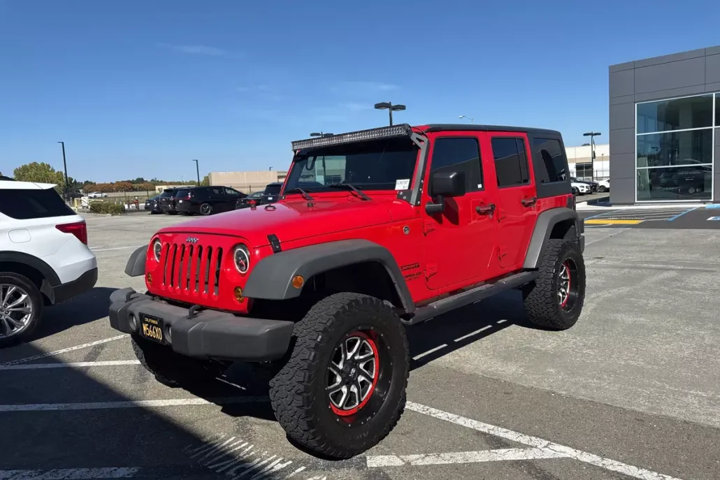 2016 Jeep Wrangler Unlimited Sport photo 1