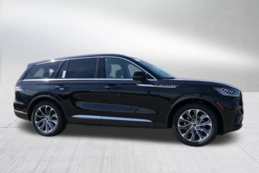 2025 Lincoln Aviator Premiere photo 1