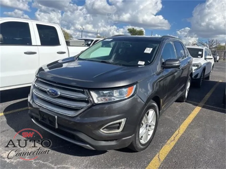 2016 Ford Edge SEL photo 1