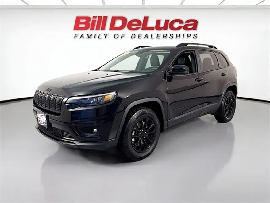 2023 Jeep Cherokee Altitude photo 1