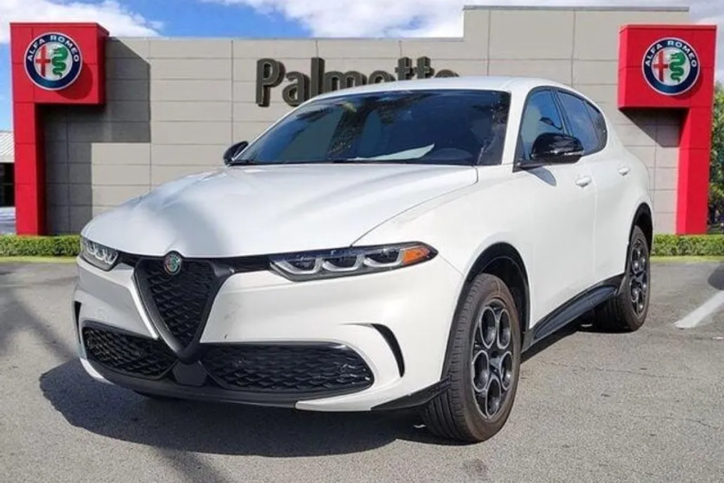 2025 Alfa Romeo Tonale photo 1