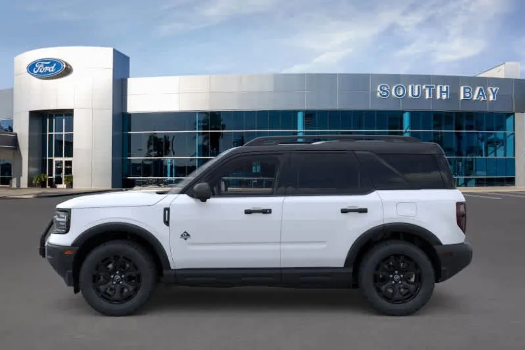 2025 Ford Bronco Sport Outer Banks photo 1
